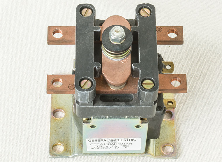 GE Single-Pole Single-Throw DC Contactor, 24V 150A DC Power Solenoid