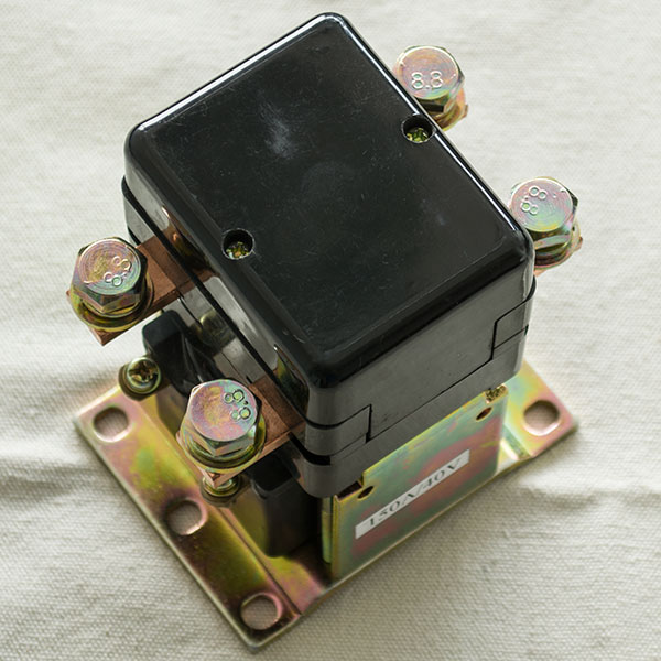 GE Single-Pole Single-Throw DC Contactor, 40V 150A DC Power Solenoid