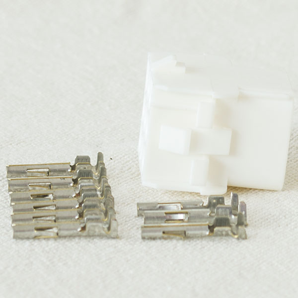 TE connector 350782-1 with socket contact 350536-1, mating connector for DTJ07401B-H MCU
